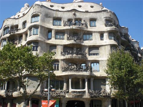 Barcelona Gaudi Apartments House Styles Gaudi Places