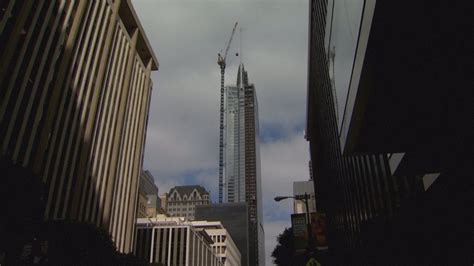 La Skyscraper Tops Out As Tallest Western Building