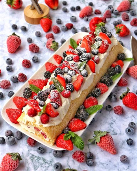 We did not find results for: Biskuitrolle mit Mascarpone-Sahne Füllung und Früchten ...