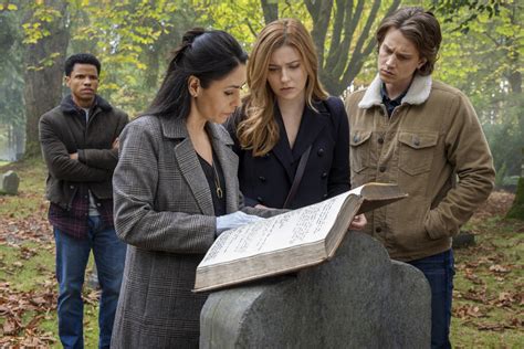 Nancy Drew Tv Show On The Cw Season Two Viewer Votes Canceled