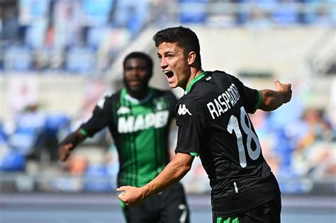 Football player of @sassuolocalcio agent @tmpsoccer_official. Chi è Giacomo Raspadori, il talento classe 2000 del ...