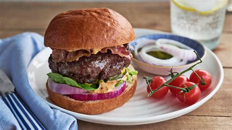 Beef Burger Recipe James Martin James Martin How To Make The Ultimate