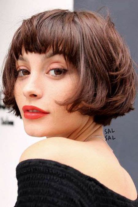 25 Short Layered Hairstyles With Bangs Short Hairstyles