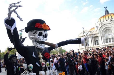 Photos From Mexico Citys First Dia De Los Muertos Parade Neatorama