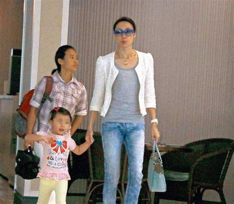 Include (or exclude) self posts. 郭可盈3岁爱女曝光 模样乖巧获钢琴初级证|郭可盈|女儿|商演_新浪女性_新浪网