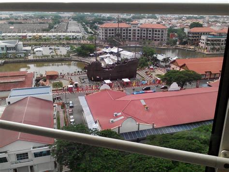 Desa balqis beach resort kuala linggi melaka. MENYUSUN SEJARAH MASA DEPAN..: HARGA TIKET MENARA TAMING SARI