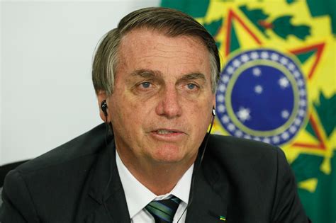 A Gazeta Bolsonaro Manda Recado A Maia Seja Feliz Tudo Acaba Um Dia