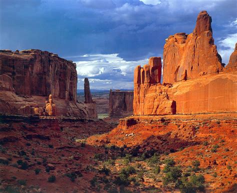 Sunset Red Clouds Delicate Arch Arches National Park Utah United 1468×
