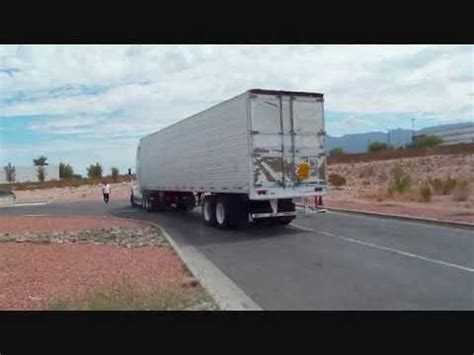 In this video, you'll learn how to parallel park a semi truck the proper way. HOW TO PARALLEL PARK A TRACTOR TRAILER SEMI - YouTube