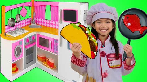 Emma Pretend Play W Cute Pink Kitchen Restaurant Toy Cooking Food Kids
