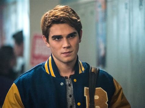 He began acting playing kane jenkins in the new zealand primetime soap opera shortland street from 2013 to 2015. Riverdale, K. J. Apa sarà Archie Andrews per i prossimi ...