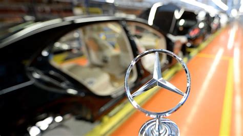 Von Kleinwagen Bis Luxusauto Daimler Setzt Auf Offensive Und