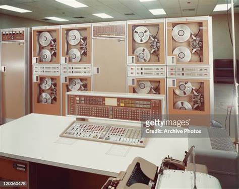 Vintage Mainframe Photos And Premium High Res Pictures Getty Images