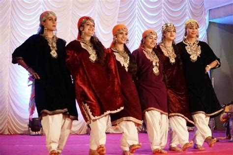 Popular Folk Dances Of Jammu And Kashmir Tusk Travel Blog