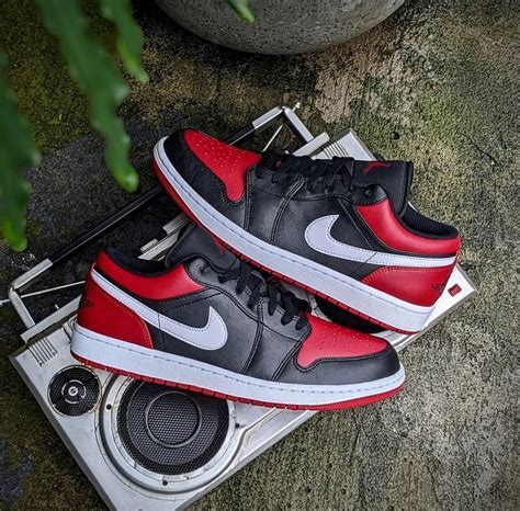【国内 3 19 発売】ナイキ エア ジョーダン 1 ロー “ブレッドトゥ” Nike Air Jordan 1 Low “bred Toe Black Red White