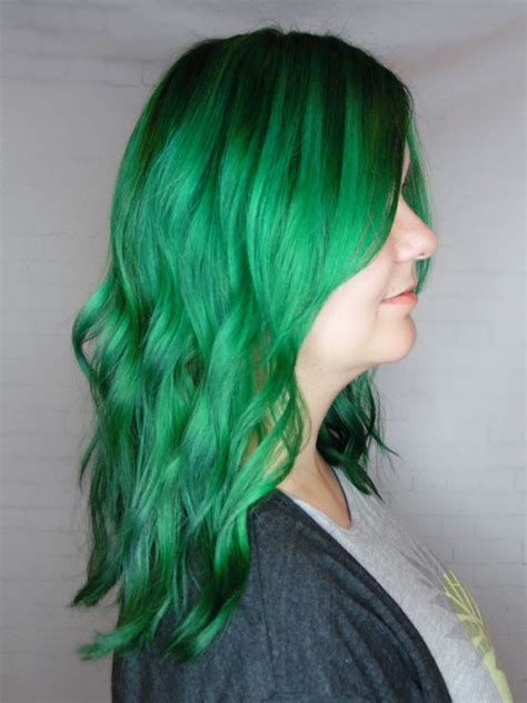 Teal Green Hair With Emerald Color Melt Matrixcolor Columbiamo Green