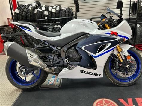 2023 suzuki gsx r1000r cycle world