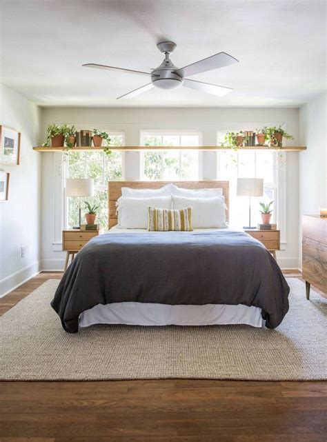 30 Ideas For Placing A Bed In Front Of A Window Small Master Bedroom