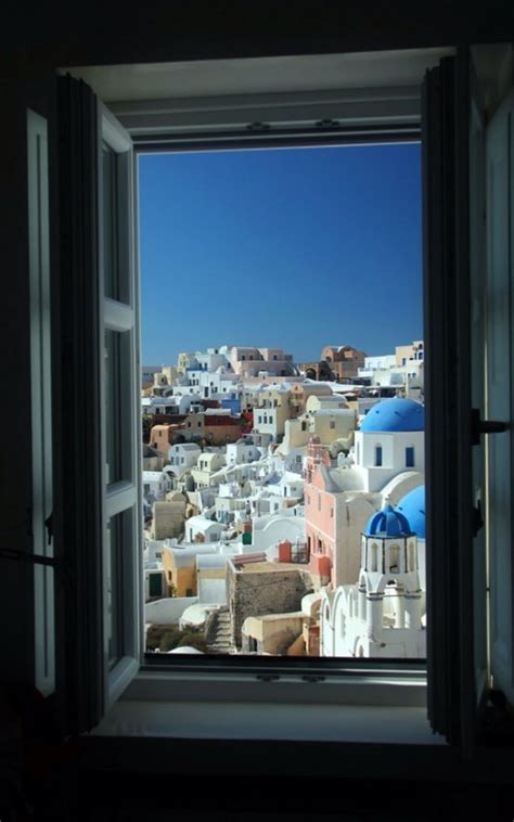 με θέα στη Σαντορίνη View To Santorini Island Greece Windows