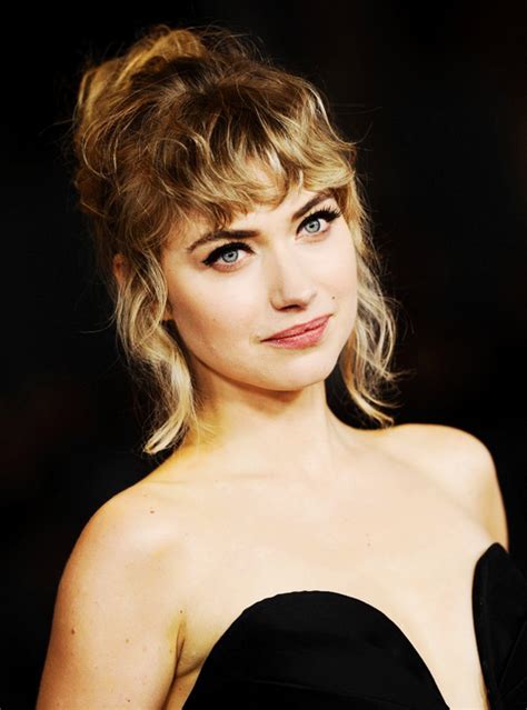 Imogen Poots La Premiere Of That Awkward Moment Short Hair Styles Hair Styles Curly Hair