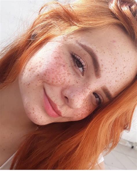Shes Pretty Red Hair Freckles Women With Freckles Redheads Freckles