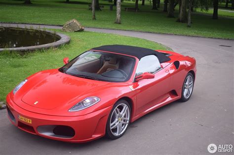 Puede acelerar desde parado a 100 km/h en 3,3 segundos y su velocidad máxima es de 330 kilómetros por hora. Ferrari F430 Spider - 30 January 2017 - Autogespot