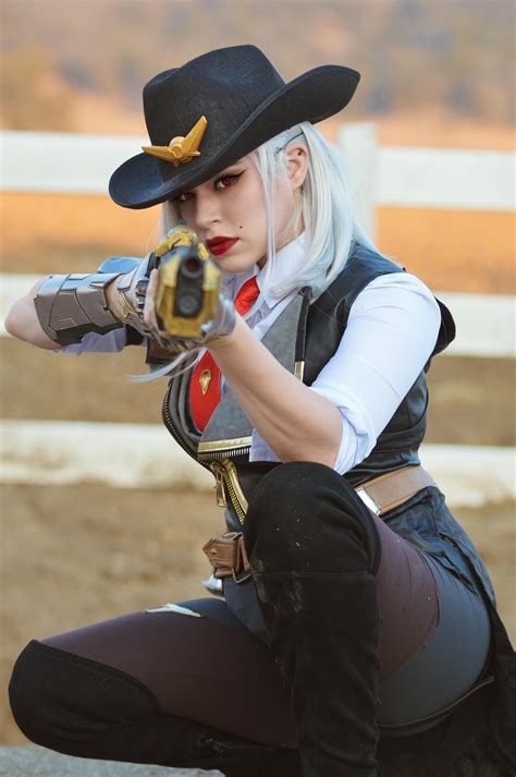 Just Wanted To Share My Ashe Cosplay I Was Finally Able To Buy The Gun To Complete It Via R