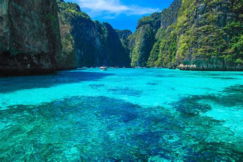 Transfer Service From Phuket To Phi Phi Island By Boat And