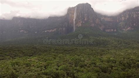 Parque Nacional De Canaima Foto De Archivo Imagen De Aventura 180942242