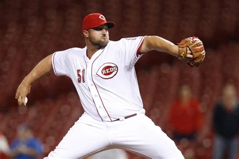 Reds Trade Rhp Jonathan Broxton To Brewers Sports Illustrated