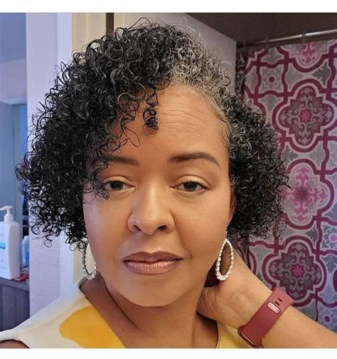 18 Youthful Short Natural Haircuts For Black Women Over 50 Natural Hair Haircuts Short