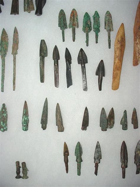 ancient chinese arrowheads this is a collection of bronze and some bone arrow points from