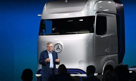 Daimler Setzt Auf Doppelstrategie BrummiOnline