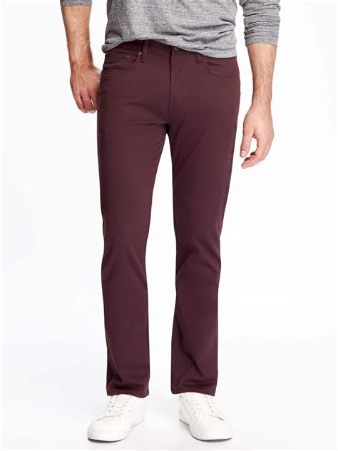 Maroon Pants Shopping Outfit Maroon Pants Athletic Fashion