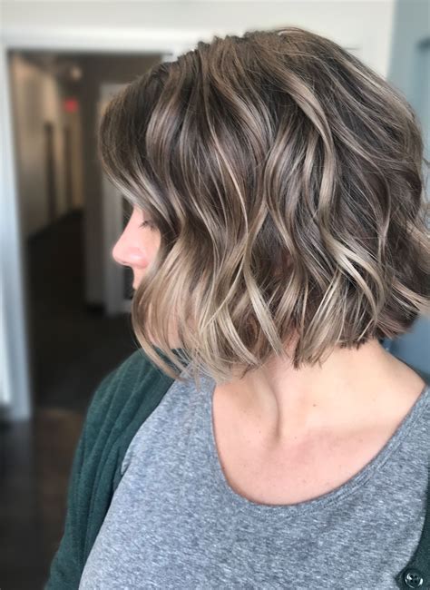 Keeping It Modern With This Blunt Bob Haircut And Some Natural Looking