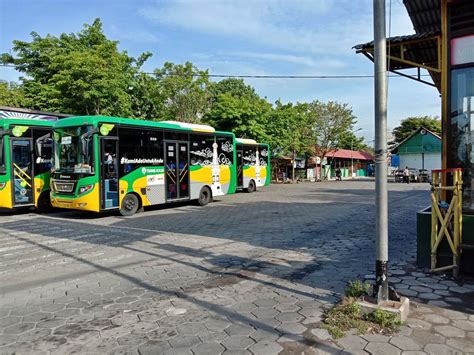 Surat pembaca, terbantu dengan adanya trans jogja. Kerja Di Trans Jogja : Beroperasi Seperti Biasa Trans ...