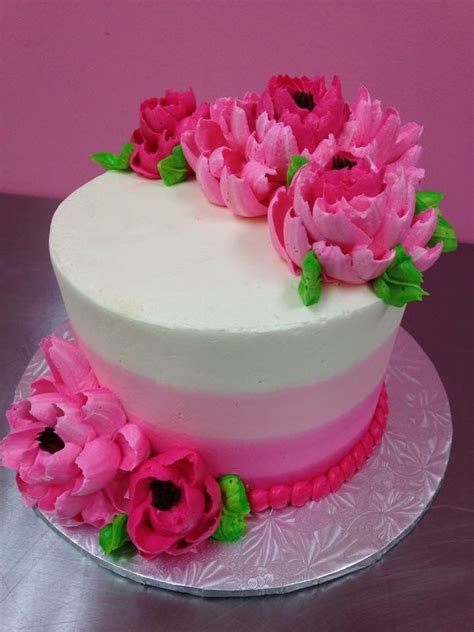 White Flower Cake Shoppe Buttercream Cake Designs Buttercream Birthday Cake Cake Decorating