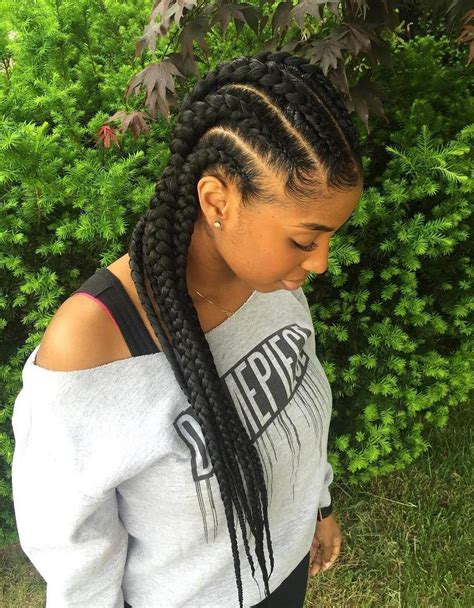 In general, braids that end with a voluminous long a: 50 Best Eye-Catching Long Hairstyles for Black Women