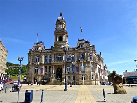 Dewsbury | THE TOWN HALL INCLUDING MAGISTRATES' COURT ...