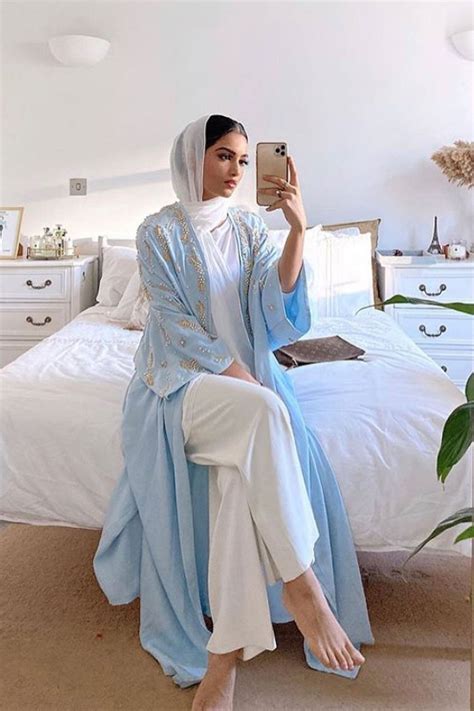 Sitting Modest And Pretty Abayas Fashion Islamic Fashion Muslimah Fashion Outfits
