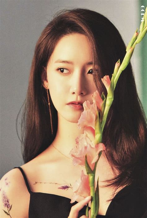 Yoona Girls Generation Ohgg Seasons Greetings 2021 A4 Poster Mini Brochure Preview