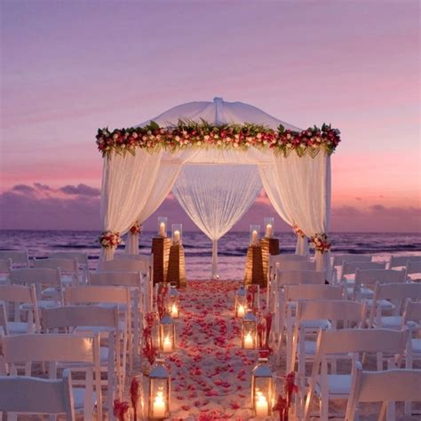 Gorgeous Sunset Beach Wedding Im Thinking So Maybe I Should