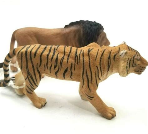Mojo Wild Cats Collection Male Lion And Bengal Tiger Figurines 2pc New