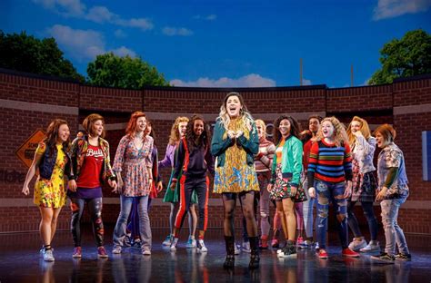 Tina Feys Mean Girls Musical On Broadway What It Does Right And Wrong