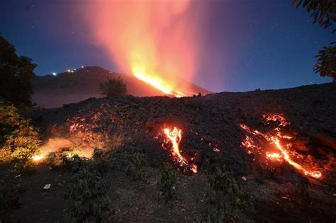 Guatemalas Pacaya Volcano Still Erupting Earth Earthsky