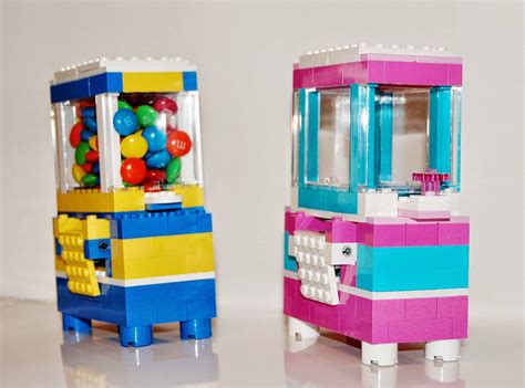 With hundreds of options to choose from, it can be difficult to pick the right backsplash for your kitchen and design style. 25 Smart And Highly Creative Lego Crafts That Will Inspire ...