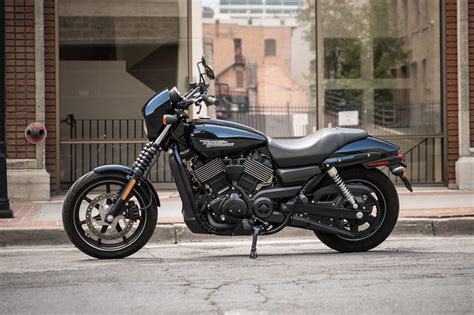 Vivid black, performance orange, black denim, barracuda silver deluxe, and vivid. New 2018 Harley-Davidson Street 750 XG750 Street in ...