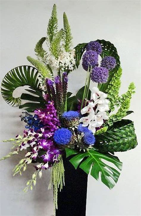 30 Beautiful Modern Flower Arrangements Design Ideas Magzhouse Tropical Flower Arrangements