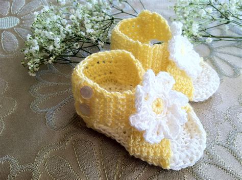 Crochet Pattern For Baby Booties And Headband Daisy Booties Etsy
