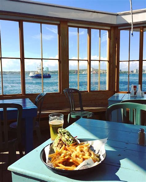 10 Waterfront Restaurants In Halifax With Stunning Views That Will